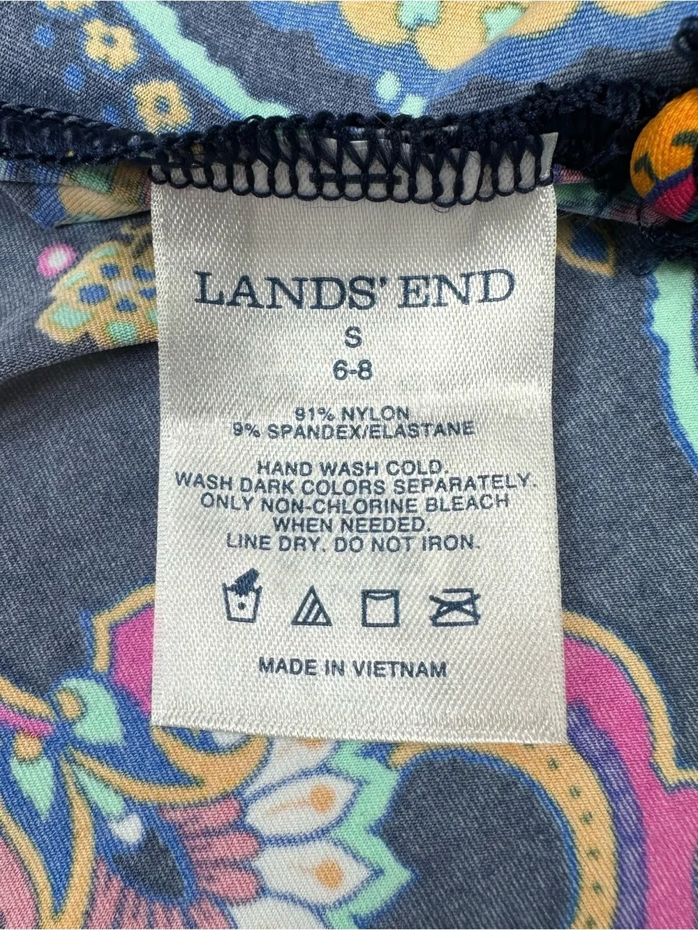 Lands End brand lands